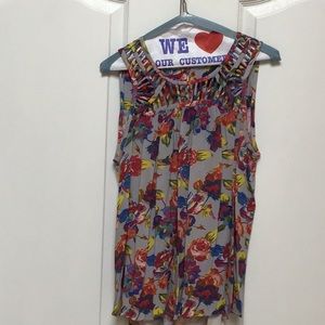 Women’s floral tank